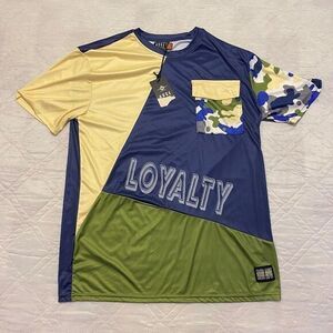 Huge Red Ape Loyalty shirt XL‎